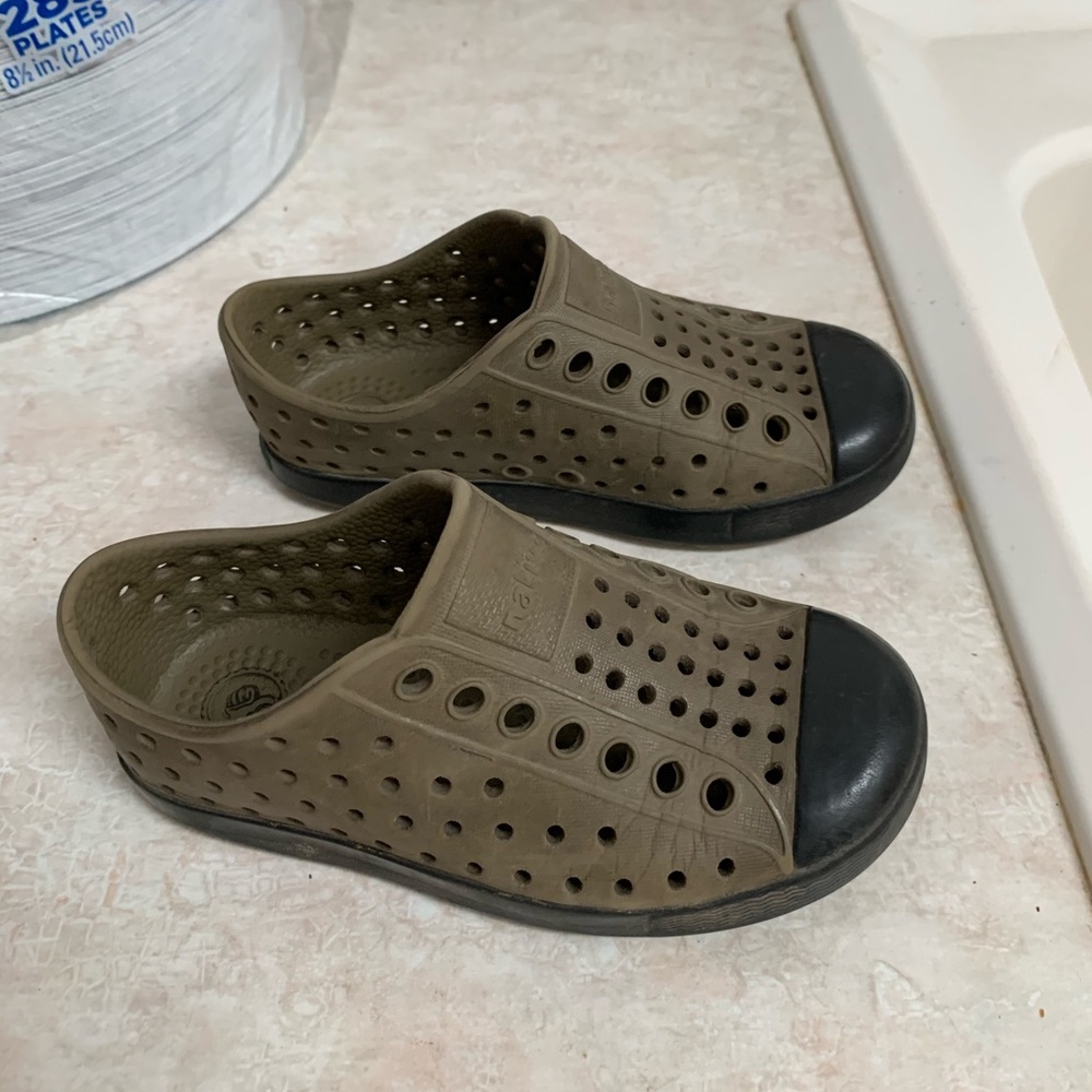 Native C8 shoes